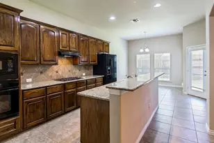 10104 Waterstone Way, McKinney, TX 75072 - Photo 3