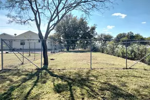 855 Tom Sawyer Rd, Ennis, TX 75119 - Photo 7