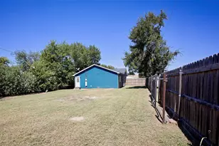 1214 3rd St, Graham, TX 76450 - Photo 23