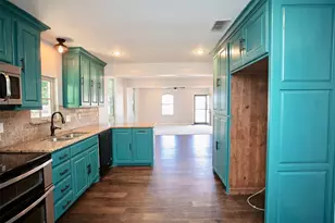 1214 3rd St, Graham, TX 76450 - Photo 9