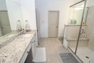 4538 Cypress Thorn Dr, Arlington, TX 76005 - Photo 11