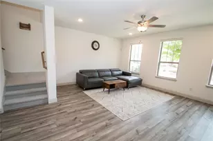 4538 Cypress Thorn Dr, Arlington, TX 76005 - Photo 3