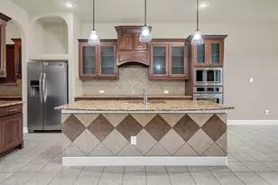 2723 Portside Dr, Grand Prairie, TX 75054 - Photo 5