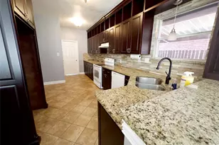 3613 Cotton Creek Ln, Fort Worth, TX 76123 - Photo 9