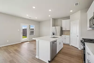 519 Clover Creek Drive, Princeton, TX 75071 - Photo 13