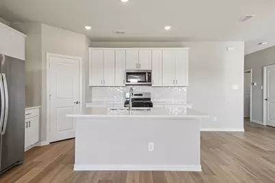 519 Clover Creek Drive, Princeton, TX 75071 - Photo 9