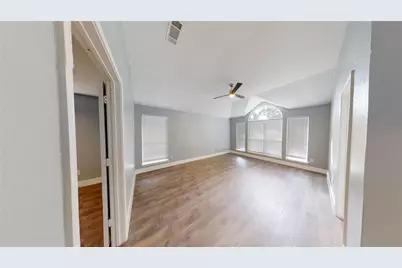 8343 Crystalwood Drive, Dallas, TX 75249 - Photo 9