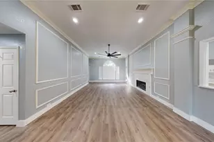 8343 Crystalwood Dr, Dallas, TX 75249 - Photo 3