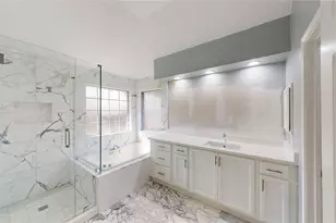 8343 Crystalwood Dr, Dallas, TX 75249 - Photo 17