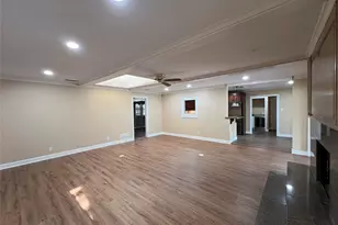 201 Shelmar Dr, Euless, TX 76039 - Photo 13