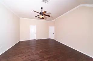 403 Bellflower Ct, Mansfield, TX 76063 - Photo 5