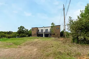 1113 E Oleander, Fort Worth, TX 76104 - Photo 3