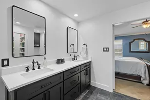 2073 Wedgewood Dr, Grapevine, TX 76051 - Photo 23