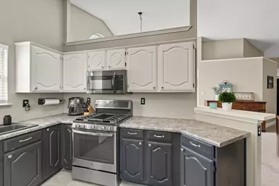 2073 Wedgewood Drive, Grapevine, TX 76051 - Photo 15