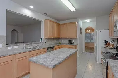 2713 Clubhouse Drive, Denton, TX 76210 - Photo 7