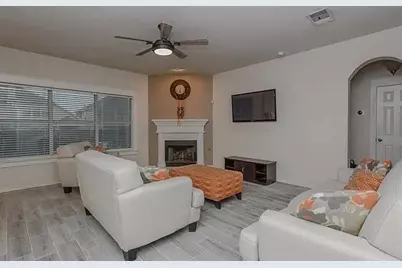 2713 Clubhouse Drive, Denton, TX 76210 - Photo 5