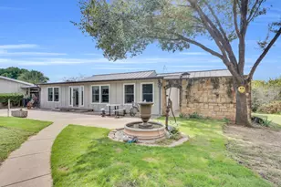490 James Rd, Ferris, TX 75125 - Photo 3