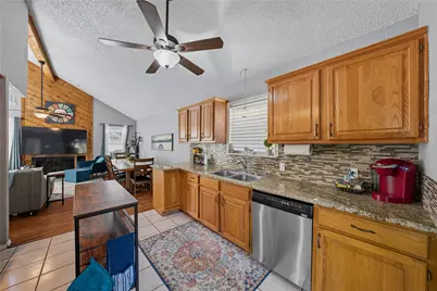 517 Shore Line Drive, Tool, TX 75143 - Photo 9