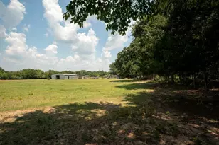 111 N Briar Oaks Rd, Burleson, TX 76028 - Photo 13