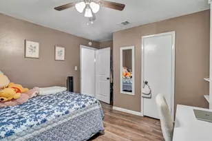 111 N Briar Oaks Rd, Burleson, TX 76028 - Photo 25