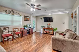 111 N Briar Oaks Rd, Burleson, TX 76028 - Photo 21