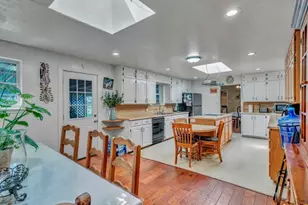 111 N Briar Oaks Rd, Burleson, TX 76028 - Photo 19