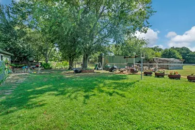 111 N Briaroaks Road, Burleson, TX 76028 - Photo 37