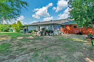 111 N Briar Oaks Rd, Burleson, TX 76028 - Photo 35