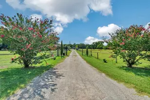 111 N Briar Oaks Rd, Burleson, TX 76028 - Photo 1