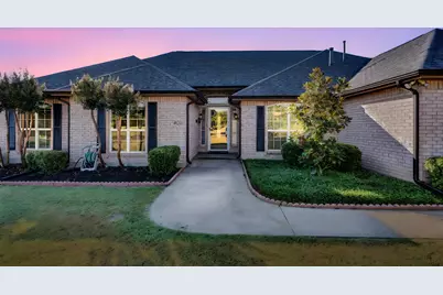 402 Seneca Drive, Waxahachie, TX 75165 - Photo 3