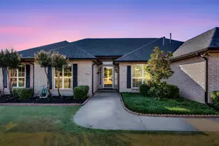 402 Seneca Dr, Waxahachie, TX 75165 - Photo 3