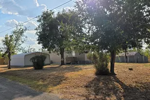 605 S Butte St, Breckenridge, TX 76424 - Photo 27