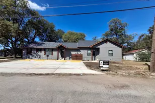 902 Chestnut St, Commerce, TX 75428 - Photo 3