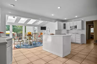 2016 NW 4th Avenue, Mineral Wells, TX 76067 - Photo 11