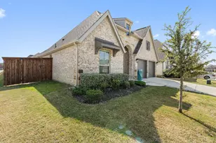 3733 Blue Stream Dr, Little Elm, TX 75068 - Photo 3