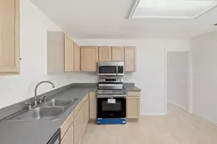 7604 Amsterdam Ln, Arlington, TX 76002 - Photo 11