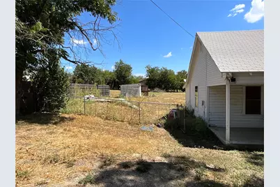 605 N Kirk Street, Hico, TX 76457 - Photo 9