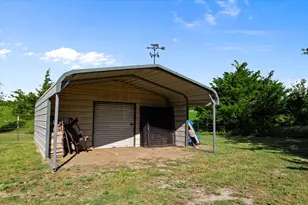 725 Wilson Rd, Whitewright, TX 75491 - Photo 39