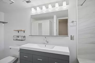 5740 Martel Avenue #B18, Dallas, TX 75206 - Photo 11