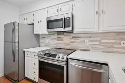 5740 Martel Avenue #B18, Dallas, TX 75206 - Photo 5