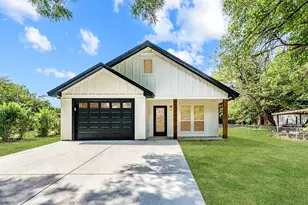 3712 Oak Meadow St, Granbury, TX 76048 - Photo 5