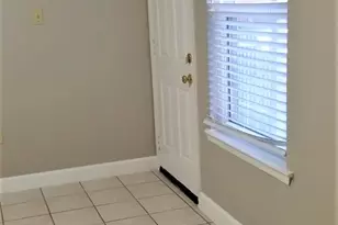 2200 E Trinity Mls Rd, Carrollton, TX 75006 - Photo 15