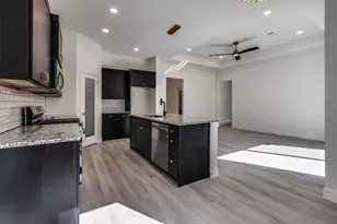 2209 W.E. Roberts St, Grand Prairie, TX 75051 - Photo 17