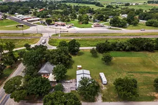 102 N Mesquite St, Paradise, TX 76073 - Photo 31