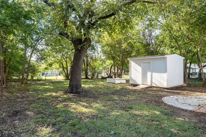 218 N Burdette Avenue, Sherman, TX 75090 - Photo 27