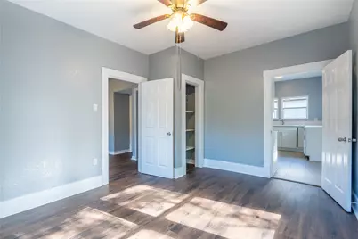 218 N Burdette Avenue, Sherman, TX 75090 - Photo 17