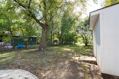 218 N Burdette Avenue, Sherman, TX 75090 - Photo 31