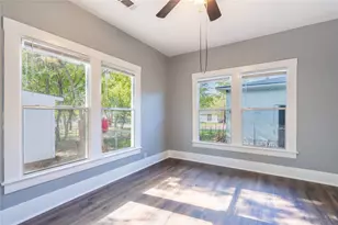 218 N Burdette Ave, Sherman, TX 75090 - Photo 15