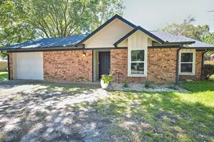 718 Southoak Dr, Athens, TX 75751 - Photo 1