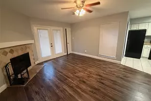 2300 Balsam Dr, Arlington, TX 76006 - Photo 5